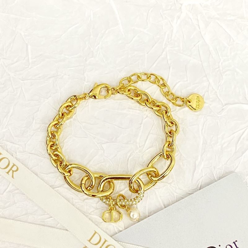 chr1st1an D10r bracelets